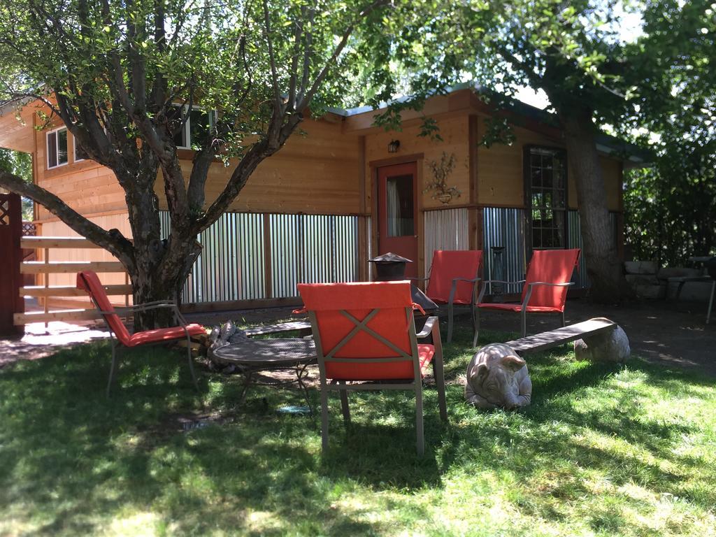 Lava Hideout Cabins Villa Lava Hot Springs Bagian luar foto