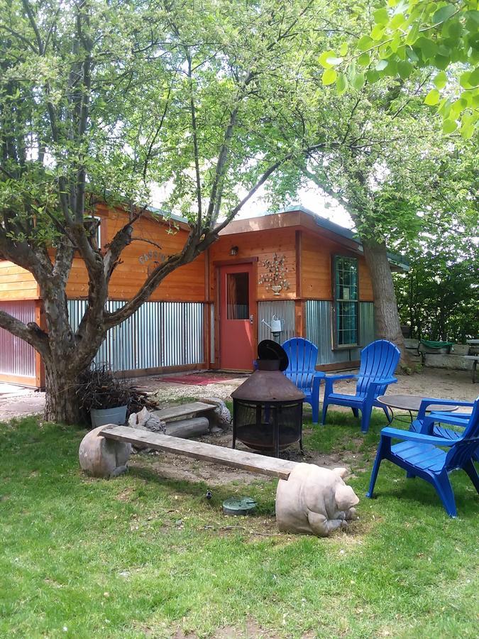 Lava Hideout Cabins Villa Lava Hot Springs Bagian luar foto